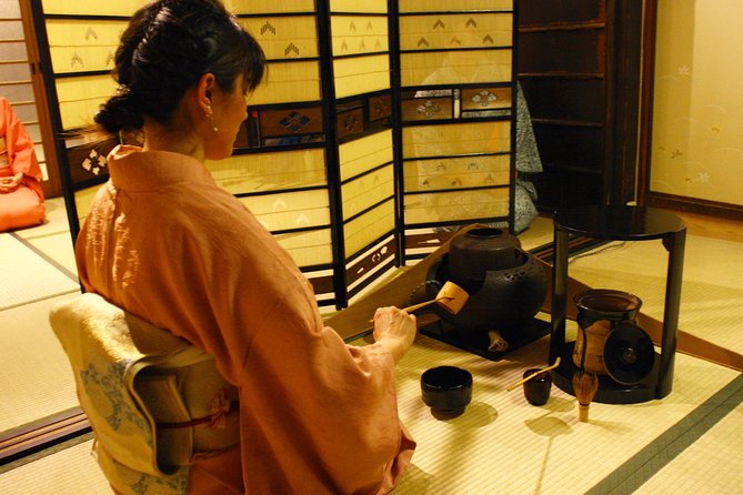 Tea Ceremony Experience in Traditional Kyoto Townhouse - The tea ceremony part: the meaning behind the movements