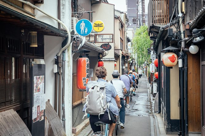 The Beauty of Kyoto by Bike: Private Tour - Meeting at J-Cycle (192 Nakanonochō) and getting your bike sorted fast