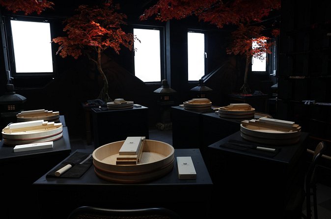 Traditional Japanese Knife Sharpening Class in Kyoto - Whetstones of Different Grits, and How That Changes the Edge